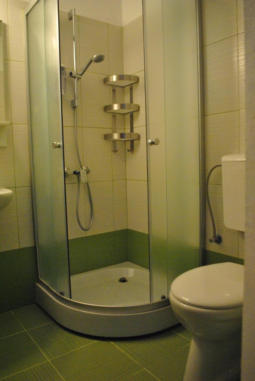 Activ Parc Hotel Negresti Екстериор снимка